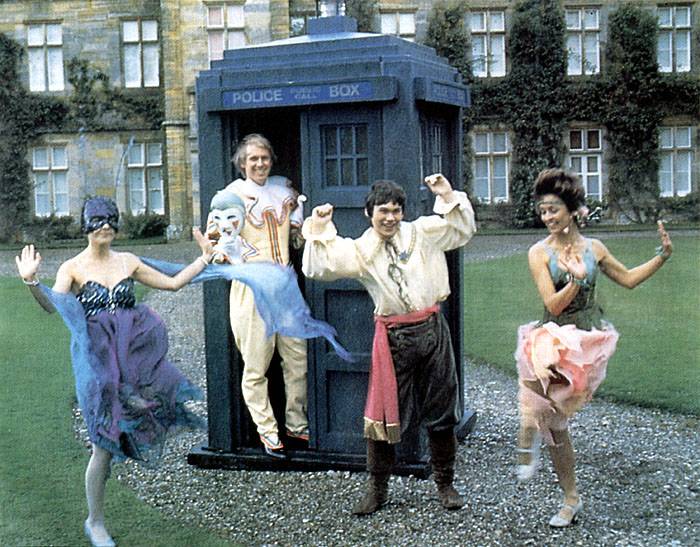 SimonHJR77's tweet photo. "Black Orchid" the fifth story of #DoctorWho Season 19 starring Peter Davison, Matthew Waterhouse @MinettaLane Janet Fielding @jfmouthonlegs and Sarah Sutton, was  first broadcast on BBC One 1st -2nd March 1982. This story will definitely have you seeing double. https://t.co/wHCKX6mMGn