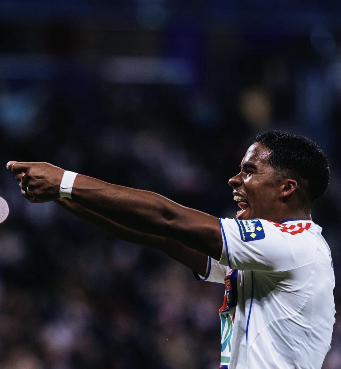 The Touchline | 𝐓 tweet media