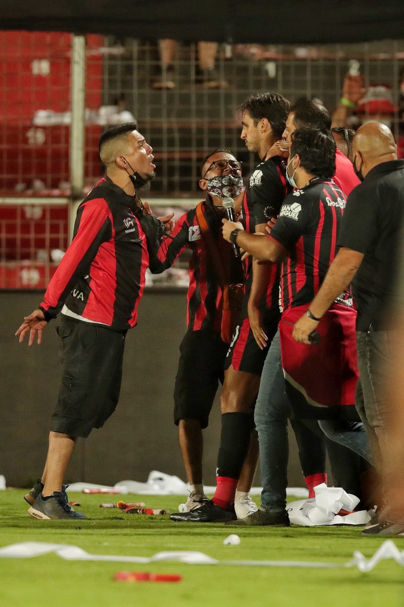 BatiMonstruo 💜🇨🇷🦇 tweet media