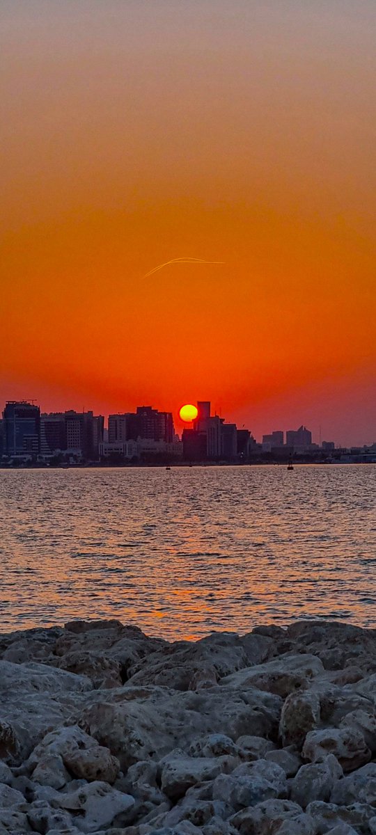 zaidimed68's tweet photo. Good evening !!๐โค๏ธ๐ค
A sunset pic for today !
Happy sunday .
๐ธZmed.IA https://t.co/1WCM86Zf35