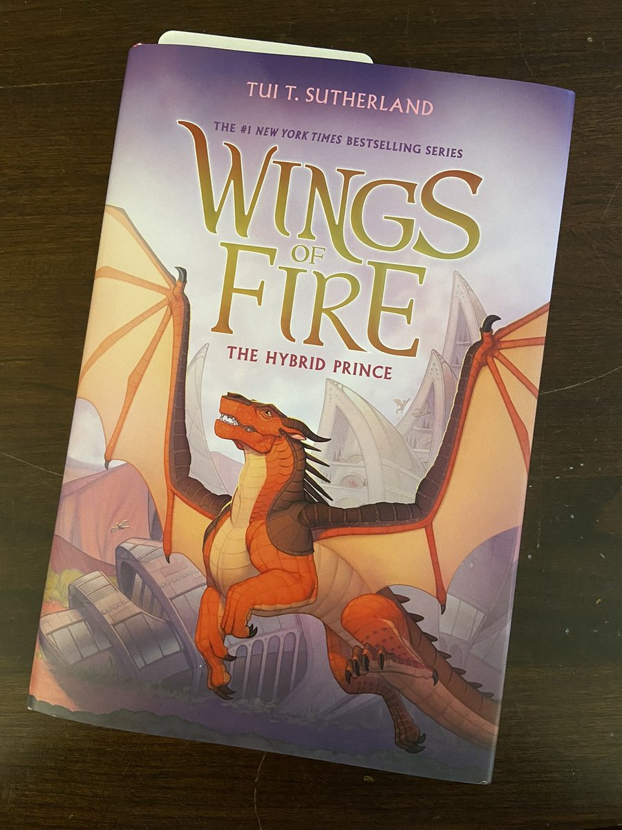 K_Hill_Author's tweet photo. Absolutely stoked that my copy of The Hybrid Prince finally came in! This is a series I’ve been reading since I was young, and I absolutely adore it ❤️ Thank you so much Tui Sutherland for the early birthday gift and for being such a great author! 
#wingsoffire #signedbook https://t.co/nJzOq09VTJ