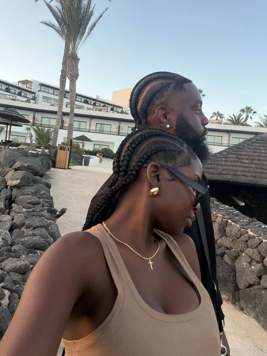 BadestMelanin's tweet photo. 💯🤎 braids https://t.co/oyU7uxd2eD