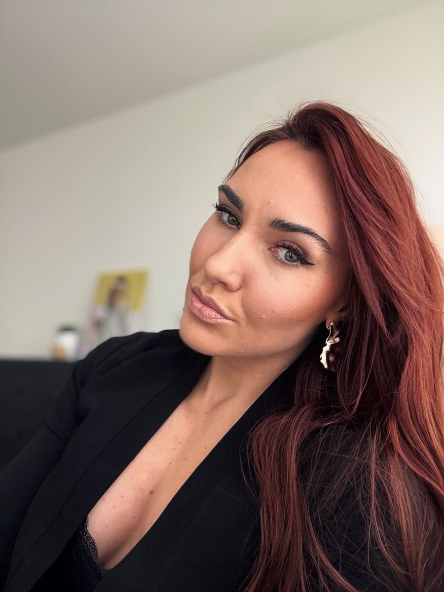 StrengthEwa tweet media