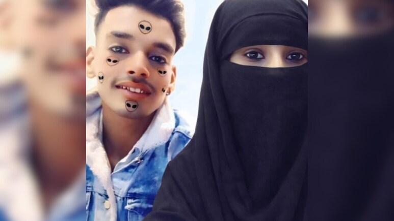 sanjoychakra's tweet photo. In Ujjain, Madhya Pradesh, a 19-year-old Muslim youth Imanul, lured a 15-year-old Hindu girl into a love affair, sexually exploited her, and then handed her over to his other Muslim friends.

One of the accused, kidnapped the Hindu girl and took her to Indore. The girl was made to wear a #burqa to avoid identification.
Hindu Jagran Manch activists have described it as a case of "grooming gang and love jihad," and WhatsApp chats have also surfaced. 
This incident occurred in the Chimanganj Mandi police station area. A 15-year-old minor girl was abducted by a 19-year-old Muslim youth from Begumbagh. 
Hindu Jagran Manch met with the family and took them to the police station. 
Tracing the mobile number provided by the family, the girl's location was found to be in Indore. She was kept at the boy’s relative’s home.
Police brought the girl from Indore and took her to Ujjain police station.
Arjun Singh Bhadoria, a Hindu Jagran Manch activist who uncovered the case, said, "Number 5 Naka in Ujjain is a sensitive area. 
There are many small neighborhoods here, which are rapidly becoming Muslim-dominated. 
Women and girls are not safe here. 
Two or three Muslim youths exploited a minor girl. 
Numerous chats were found on her mobile phone. 
Accused Imanul introduced the minor to his friend, where Aaqib Khan dressed her in a burqa and took her to Indore. 
This is a case of a grooming gang. 
The police disclosed that the girl had been brainwashed.
From https://t.co/4OtgUU1qR4 
#lovejihad
