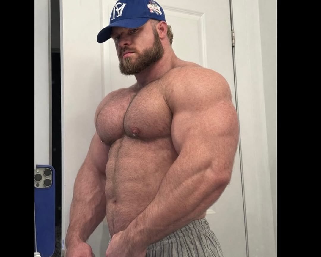 thor.polarbear on IG Polar bear on the loose 🐻‍ ️🇮🇹 Sayan in training ...