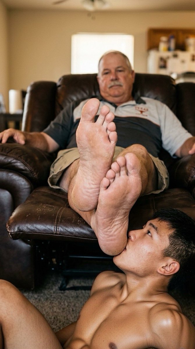 White Dads’ Pet tweet media