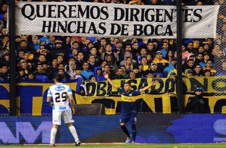 OposicionCABJ's tweet image. Si ésta bandera la colgamos en plena gestión de Angelici, también la podemos colgar ahora: Queremos dirigentes hinchas de Boca.