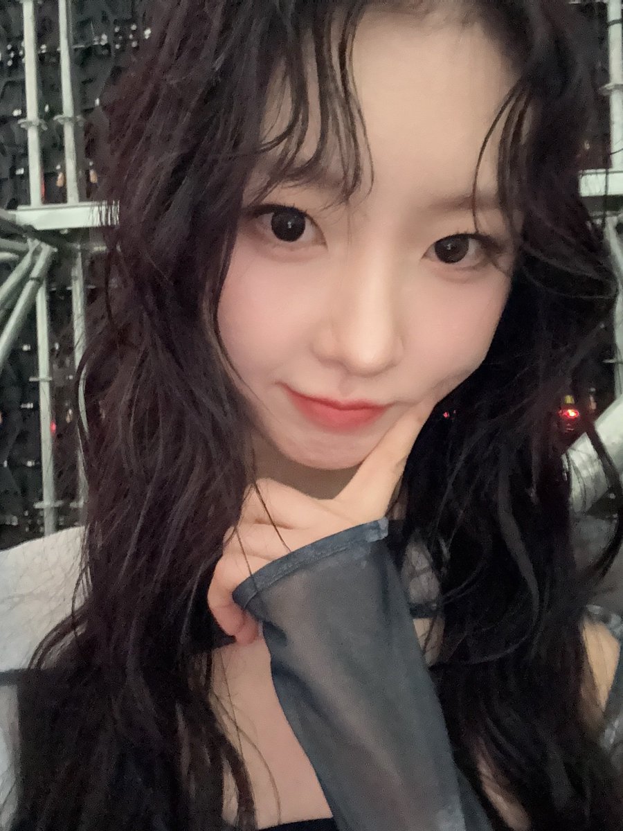 0408bbl's tweet photo. 260205 🤖💭 09:23pm kst https://t.co/4NhfOA8K2m