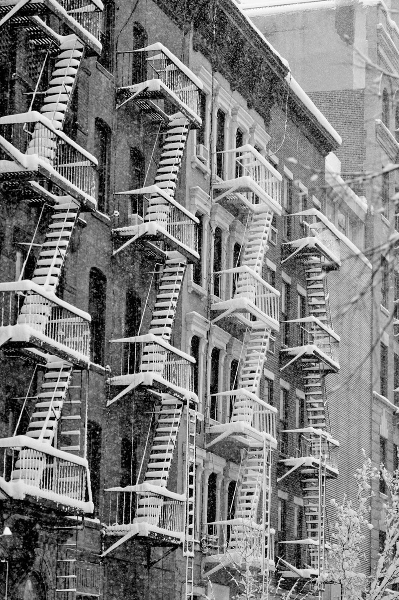 Penmanphoto's tweet image. Fire Escape. New York 2026

Copyright Phil Penman
Sign up for latest updates here
philpenman.com/mailing-list/

Print available at PHILPENMAN.COM
Images taken with Leica Cameras

“MADE BY A HUMAN”

#nyc #leica #snowstorm