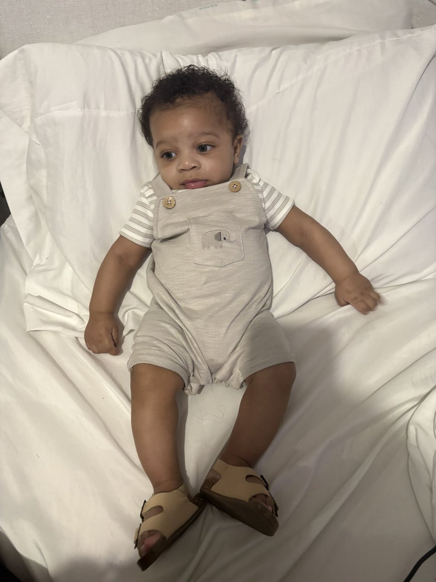 brireneee_'s tweet photo. my precious baby ready for church this morning 😍 #firstsunday https://t.co/3C8wZWxoCJ