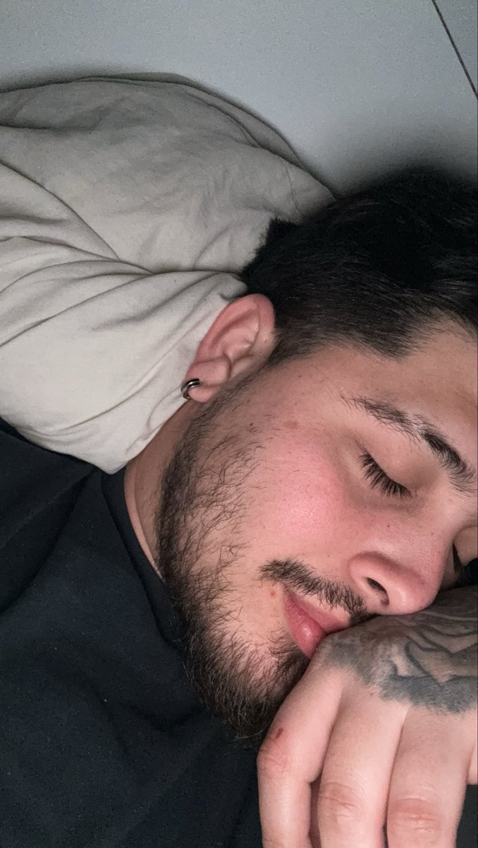 Jp00t2's tweet photo. 🇨🇴😴 https://t.co/ieTVqSYxYv