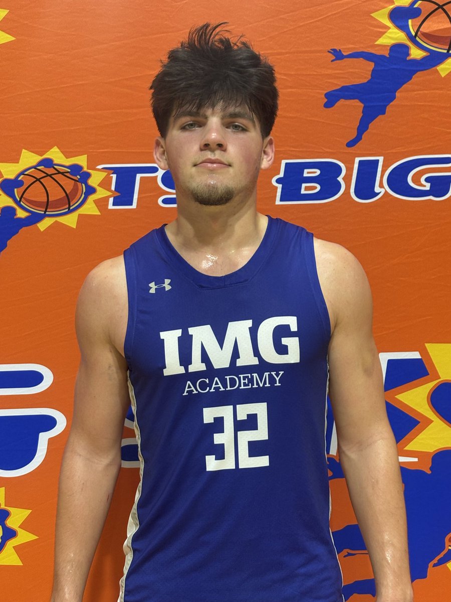 BIG SH🏀TS tweet media