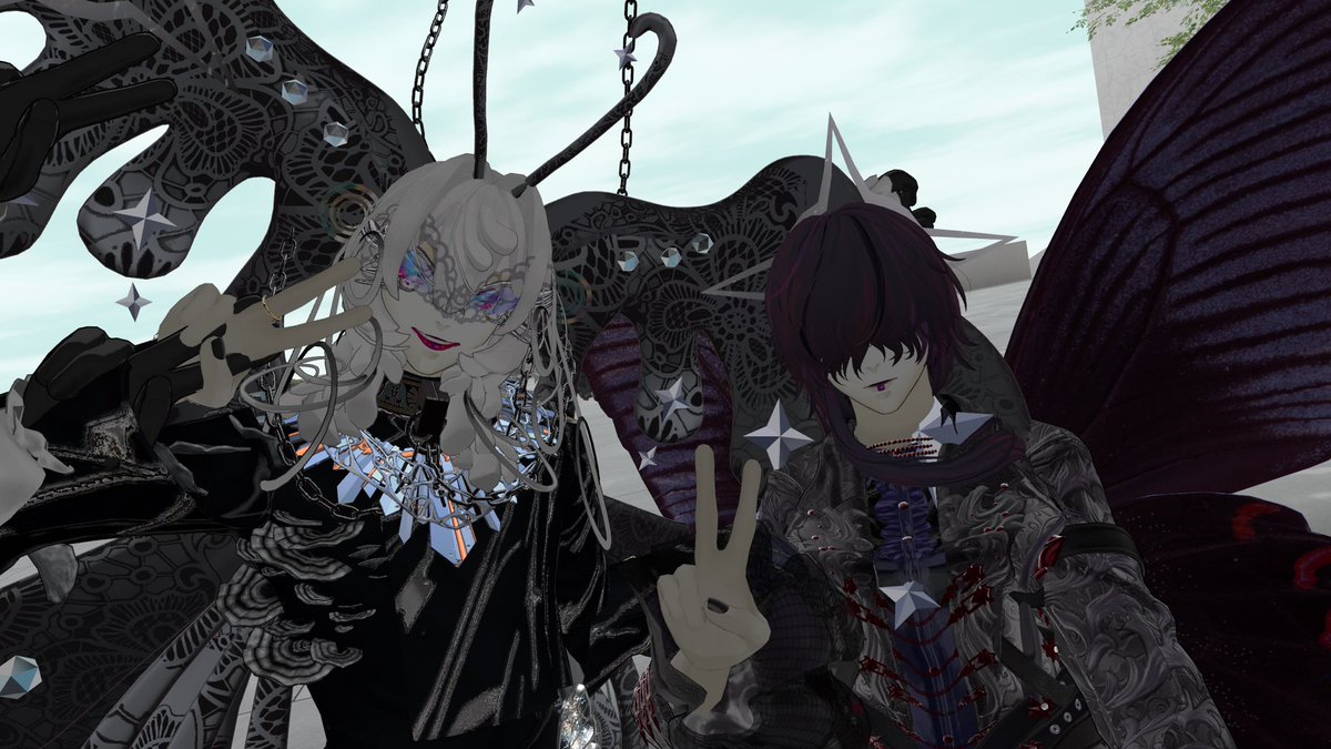 stepVRC's tweet photo. 大感謝のお写真達②🤍🖤
#monometryfan #VRChat https://t.co/RL7WPLybZ7