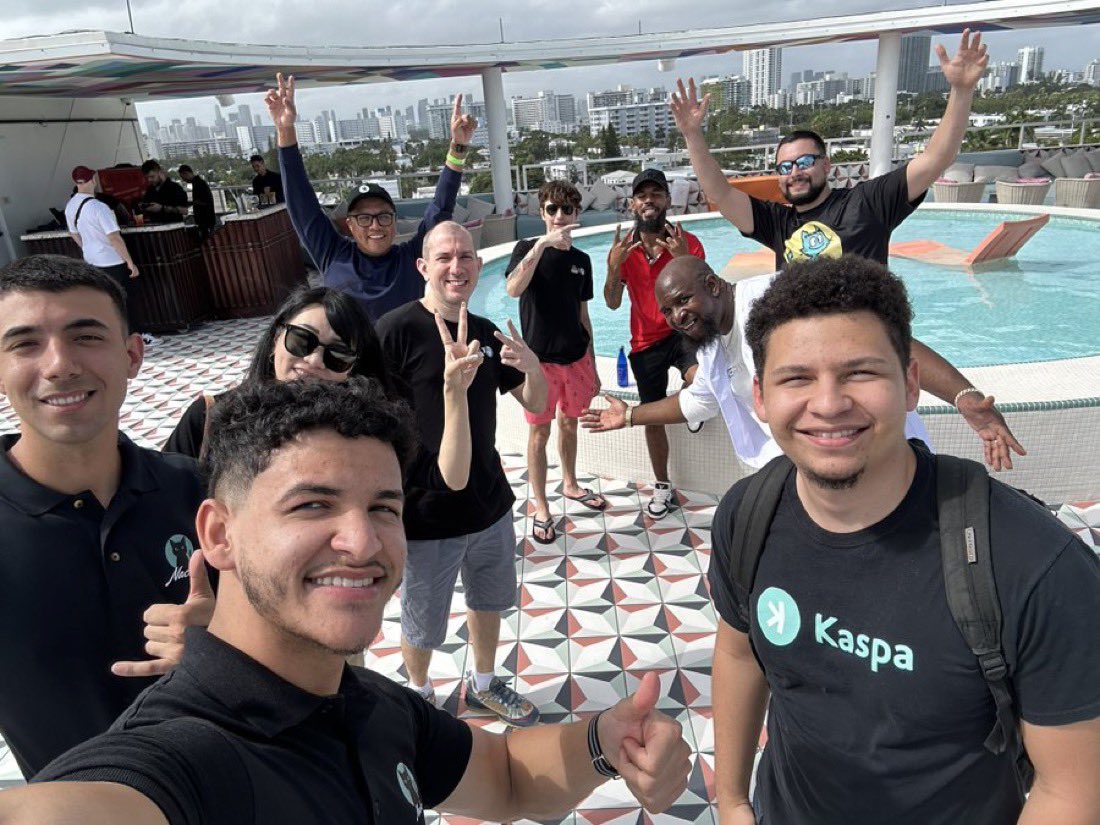 KaspaTeacher's tweet photo. Out Of Context Kaspa https://t.co/fuX4tfdXOq