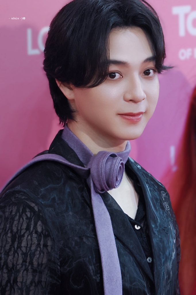 เทอน่ารัก เทอน่ารัก เทอน่ารัก

BBAS TOPS OF BEAUTY
#KissMyBodyWithBas #ตัวหอมจนน่าคิสไปกับบาสหัสณัฐ #KissMyBodyxBasxTops
#บาสเด็กอ้วนที่แท้จริง