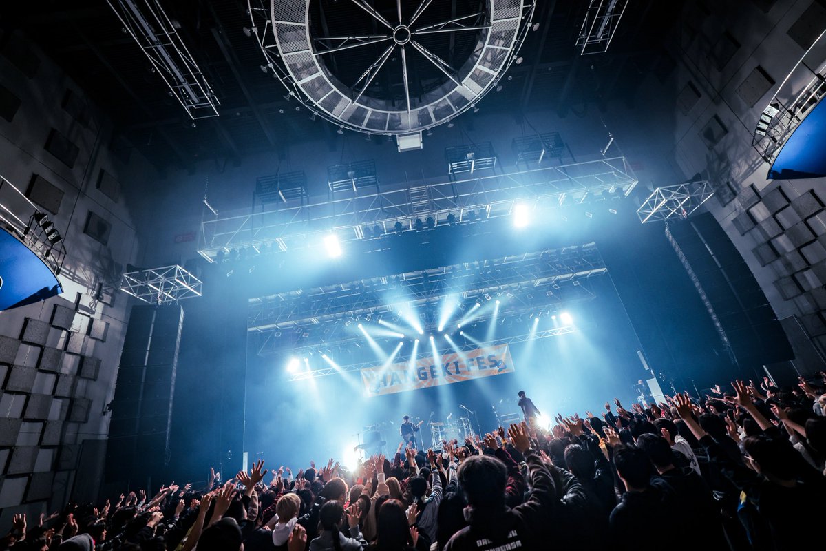 tomohirotkmr's tweet photo. ハンゲキフェス2026@なんばHatch⚡️
ありがとうございました✨

一度は諦めた音楽だけど、もう一度チャレンジして
憧れの場所に立つ事ができました❤️‍🔥

生きてりゃ良い事あるね
人生に刻まれた景色になりました

これからもよろしくしてよね😉 https://t.co/vr4cC3FsIU