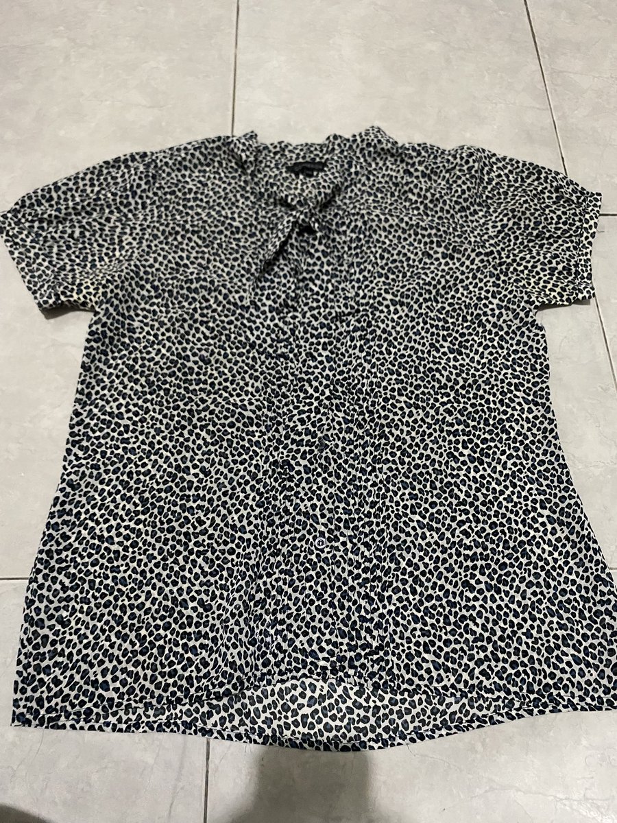 J1SCAKE's tweet photo. Brand: connexion 
Size L 
105
Bahan chiffon
10k https://t.co/14DxxZsYrm