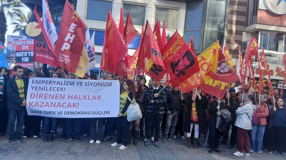 Bugün İran'a yapılan emperyalist saldırılara karşı beraber Karşıyaka'da basın açıklaması ve yürüyüş gerçekleştirdik. Ya emperyalist barbarlık ya sosyalizm!
#Iran