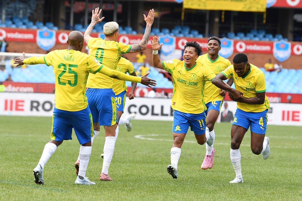 Sibiya_Official's tweet photo. All @Masandawana fans, like, repost and follow one another 🟡👆🏻 https://t.co/w4CSsFAG1v