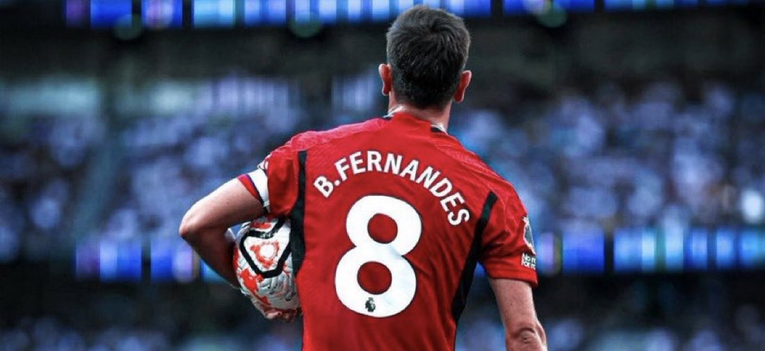 NajimMedini's tweet photo. Quand les joueurs de United ne savent pas quoi faire du ballon, ils le donnent à Bruno Fernandes. C’est un aimant. Ce qui est intéressant dans son jeu, c’est qu’il joue quasiment toujours vers l’avant, pas de passes superflues, toujours l’objectif de se rapprocher du but. https://t.co/626o2A8IoD