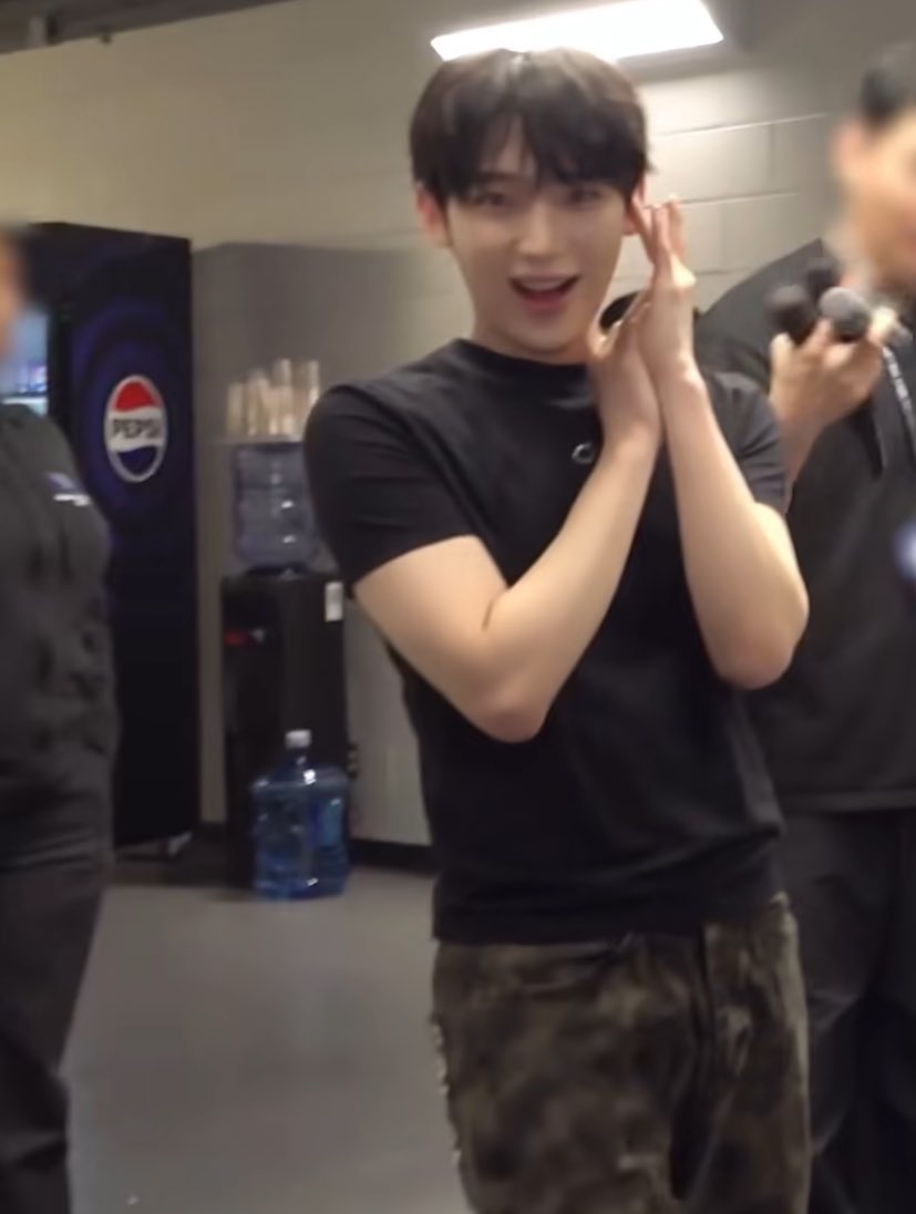 ดื้อ น่าหยิกตุด