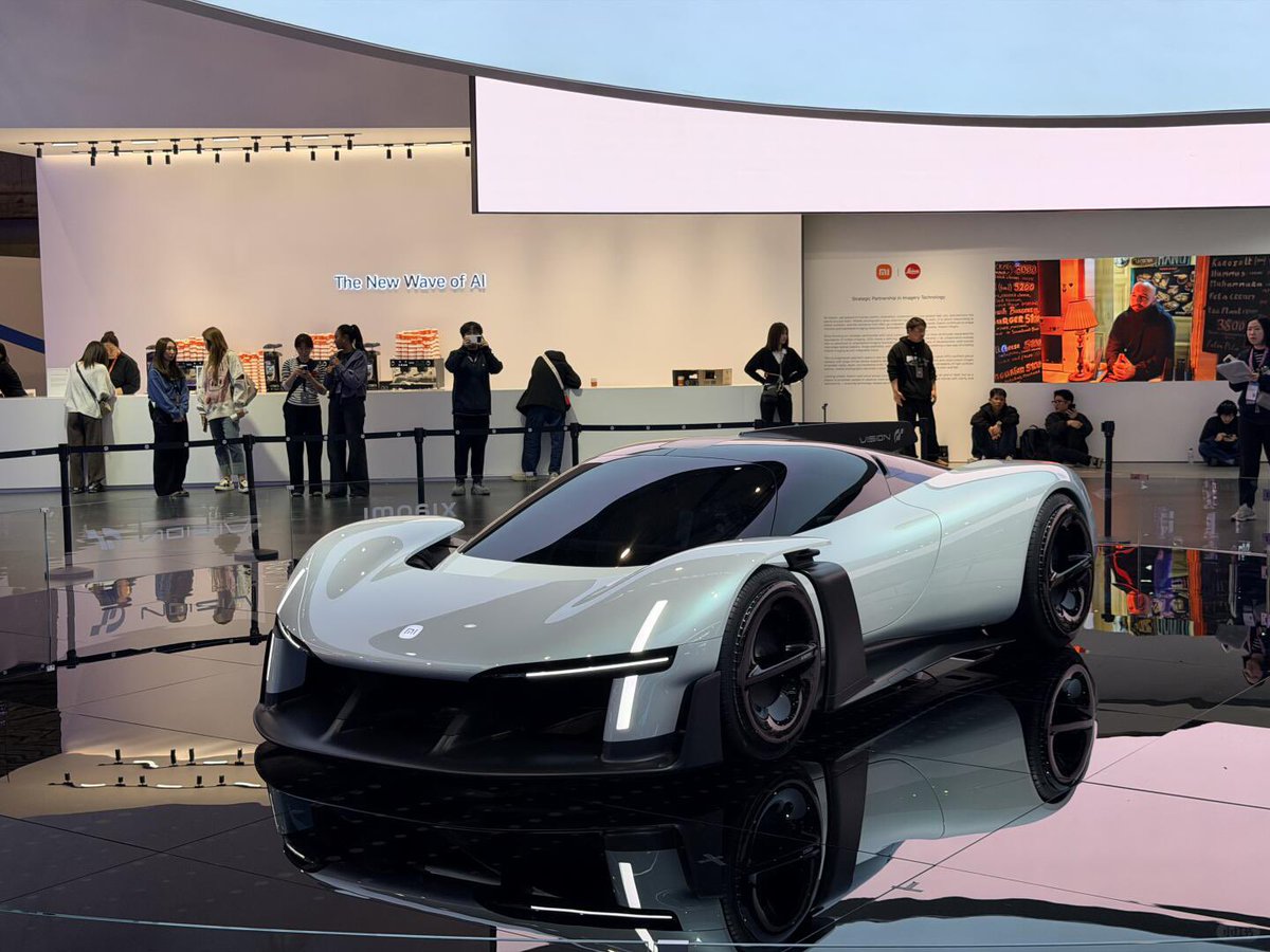 DriveGreen80167's tweet photo. Xiaomi Vision GT – MWC Global Debut https://t.co/EMNDrFaAu8