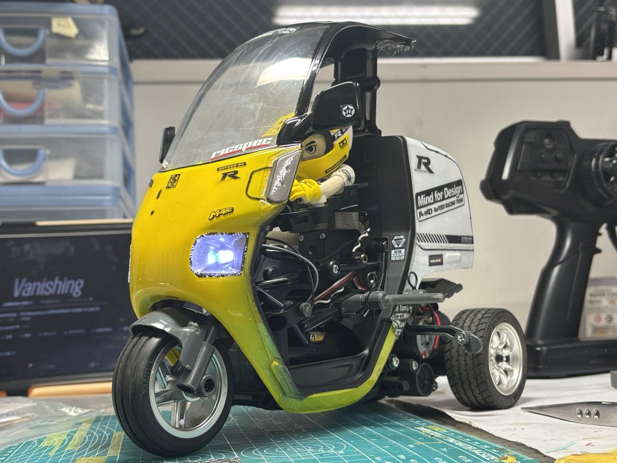 タミヤダンシングライダー改 ジャ◯ロキャノピー一旦完成とします_(:3