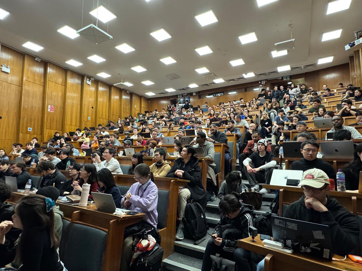 Laura Modiano tweet media