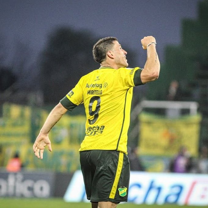 urieliugt's tweet image. 🚨Juan Miritello es nuevo refuerzo de #Fortaleza 🇧🇷

↪️#DyJ lo cede a préstamo por un año y con opción de compra del 50% del pase, tal lo contó @CLMerlo.