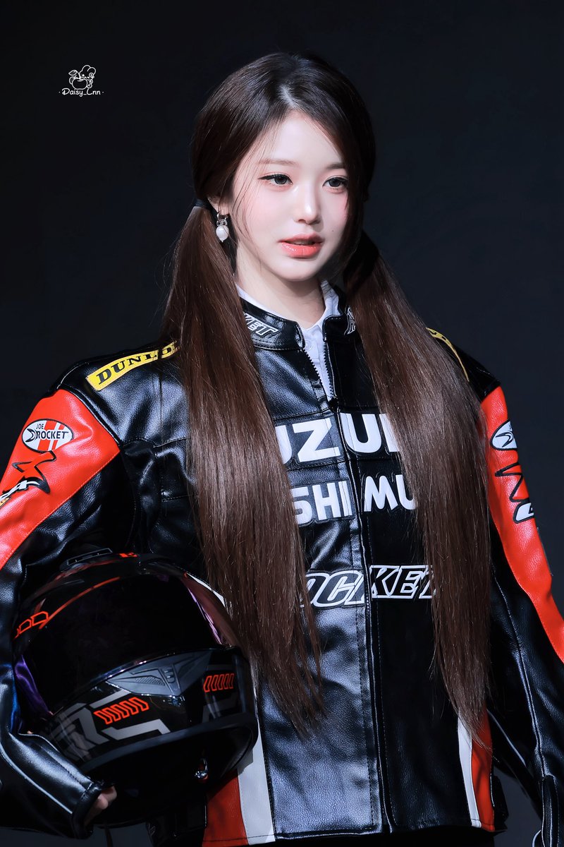 lVE_LOVEIVE's tweet photo. 26.03.01
#아이브 #IVE #장원영 #JANGWONYOUNG #원영 #WONYOUNG #ウォニョン #READYTO8 https://t.co/zKylvZrcYb