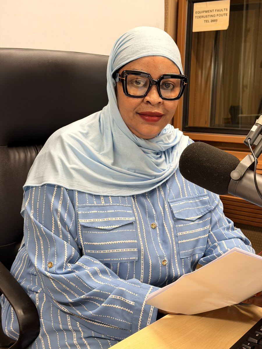 channelafrica1's tweet photo. Karibu kwenye #Zilipendwa pamoja na @AShekifu1 hadi saa 19:00 CAT. 

Pata habari mpya na matangazo ya burudani kwa Kiswahili kwenye #ChannelAfrica,

Ingiza:
📺:@SABCPlusapp | DSTV 802| Open View 628
🔗: https://t.co/0iVtMHW6QZ

#Kiswahili https://t.co/kTDUIgIKap