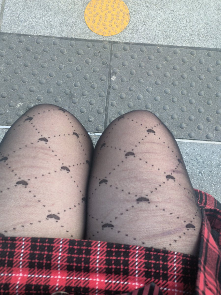 prettyashisdead's tweet image. I love when my scars are visible