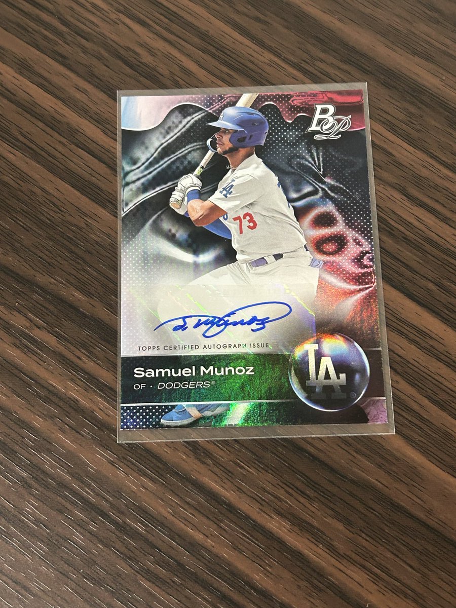 dgwill33's tweet photo. @Elliott0924 @niccollects @davisdugout @premiercards_2 $20
$10
$5
$5

$1 pwe $5 bmwt https://t.co/hfxU5qlp3A