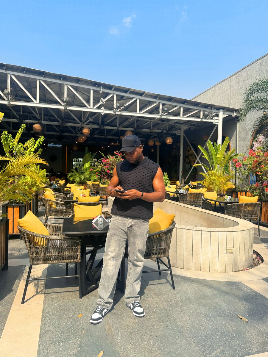 𝐄 𝐊 𝐄 𝐍 𝐄 tweet media