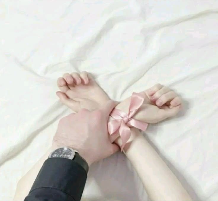 avallesseee's tweet photo. this type of chatsex vibes >> https://t.co/kWwkdIYxVV