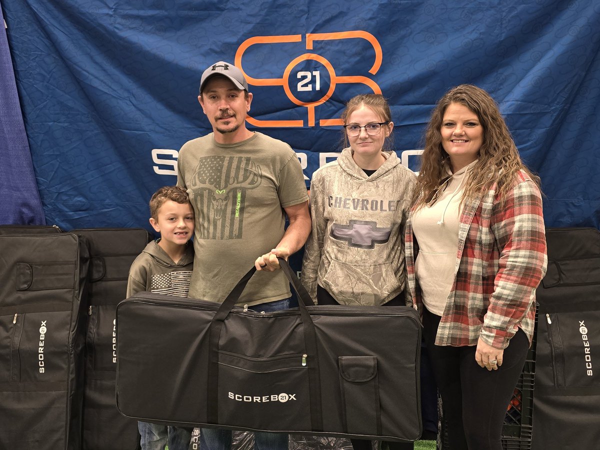 ScoreBox21's tweet photo. Last day for the Indianapolis Boat, Sport &amp; Travel Show. We've made a lot of new friends. Thanks to everyone who made this a great show. Hope you all enjoy your new scoreboards! #seethescorestopthedebate https://t.co/2al4oF97iL