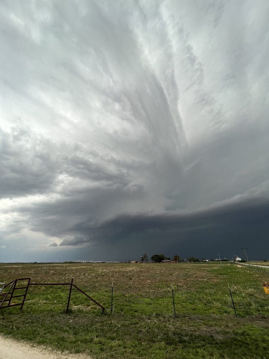 conrad_slad's tweet photo. Happy first day of Meteorological Spring!!! https://t.co/gi5ngLeeSU