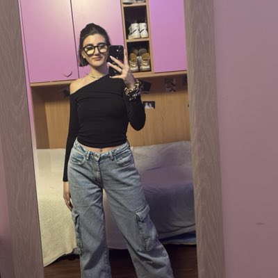 Sveva975's tweet photo. #NuovaFotoProfilo https://t.co/b174KFL0q0