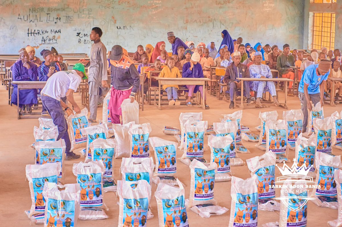 abduldanja87's tweet photo. Mal Abdul Danja Foundation Distributed food items 10kg rice and 10kg Maize to 150 Orphans in Danja LGA with 300 cartoons of water for iftar to 20 mosques of munazzama, Jibwis sect, half of Million cash to Social media users of Sarkin Adon Danja and half to Nagarta Multipurpose Hayin Asibiti, Danja an immediate community of Sarkin Adon Danja, hundred thousands for 2 Islamiyya Schools.