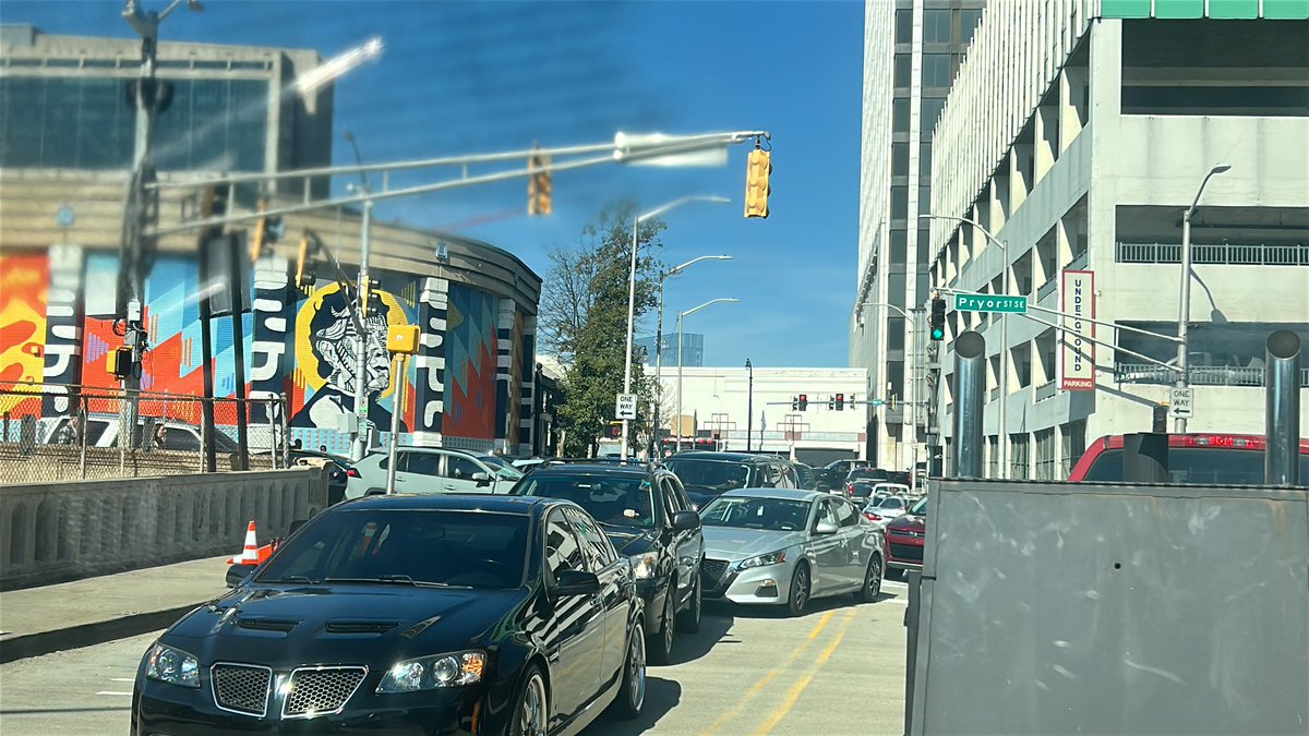 cwhitty08's tweet photo. @CityofAtlanta, please consider formal detours and increased communication for downtown residents during big events, like the Publix marathon. https://t.co/H2QdPqLhYw