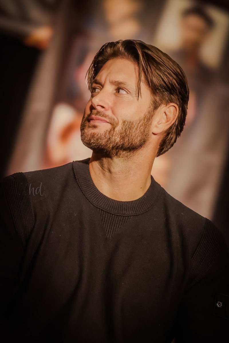 I could use a thousand words to tell you what you mean to me, and it still wouldn't be enough.
Wishing you the happiest of birthdays, Jensen.
I love you to the moon and back ❤️