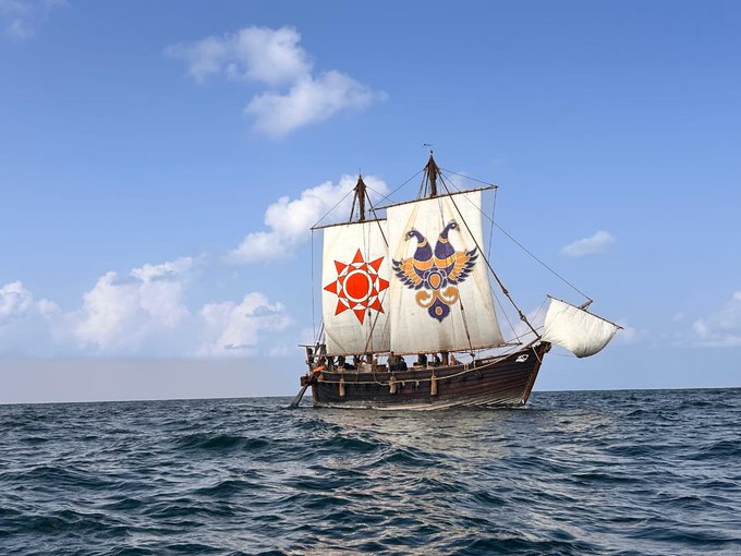 DDIndialive's tweet photo. The Indian Naval Sailing Vessel (#INSV) Kaundinya will be ceremonially flagged into the Mumbai Harbour tomorrow by Minister of State for Defence Sanjay Seth.
@SpokespersonMoD informed that the flag-in ceremony marks the successful completion of the vessel’s maiden overseas voyage to the Sultanate of Oman and her historic return passage across the Arabian Sea.
#INSVKaundinya #IndianNavy
@indiannavy