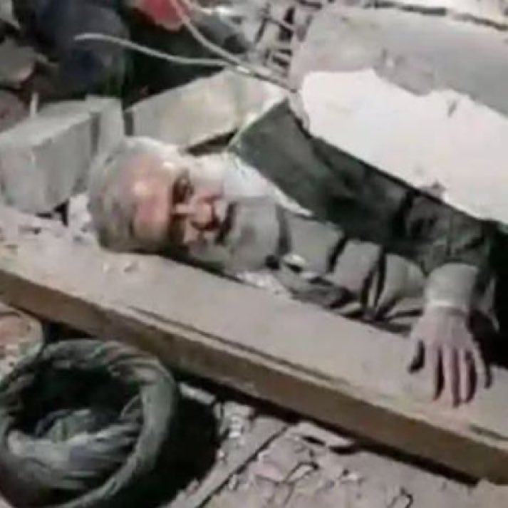 ➡️VEJA: EUA divulga foto do cadáver do ditador Ali Khamenei.