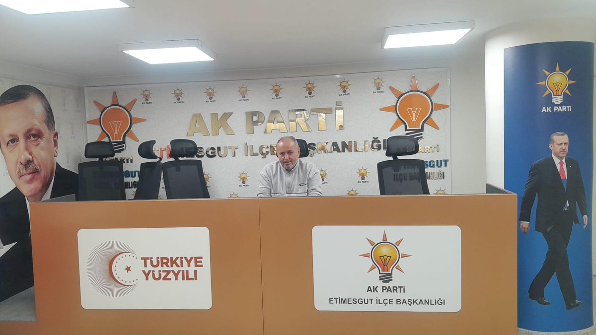 ozbey57sinoplu's tweet photo. Piyade Mahallesi Komisyonu, haftalık olağan toplantısını Mahalle Başkanımız Sn. Mustafa UYSAL’ın başkanlığında gerçekleştirdi.
#MilletimizleNiyetimizBir
#BirOlmakRuhumuzdaVar https://t.co/ISgoh6ofwl