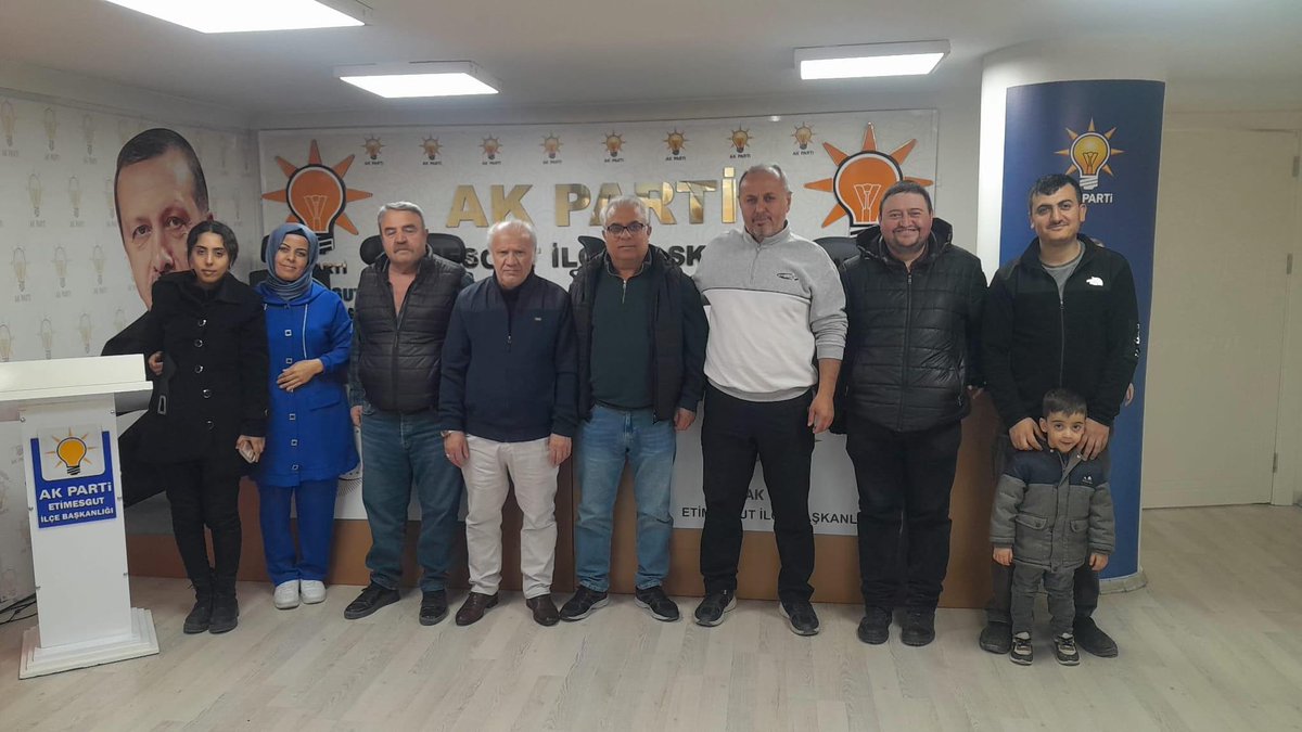 ozbey57sinoplu's tweet photo. Piyade Mahallesi Komisyonu, haftalık olağan toplantısını Mahalle Başkanımız Sn. Mustafa UYSAL’ın başkanlığında gerçekleştirdi.
#MilletimizleNiyetimizBir
#BirOlmakRuhumuzdaVar https://t.co/ISgoh6ofwl