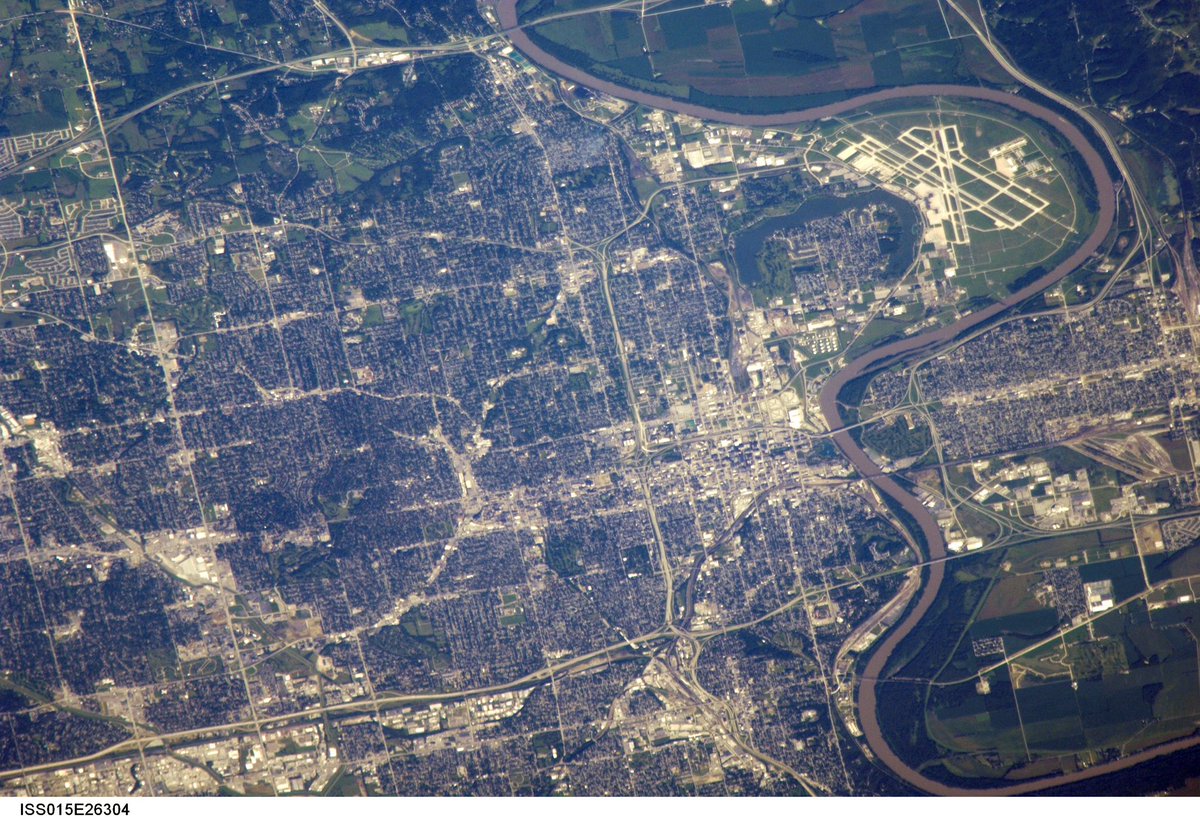 Astro_Clay's tweet photo. Happy Birthday to the Great State of Nebraska! #ThirtySeven 
#Nebrastronaut™️ https://t.co/jalVDzBLRk