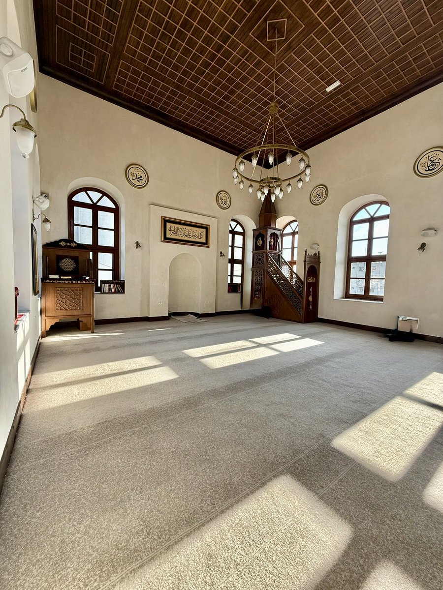 AVM yerine CAMİ kültürü (358🕋)
❤️Bir Aile Geleneği❤️

🕌 Kavak İskelesi Camii (Lala Beşir Ağa Camii) (1666)  ￼
📍 Selimiye / Üsküdar – İstanbul (Haydarpaşa Limanı sınırları)  ￼
🗓️ 01.03.2026
🕰️ İkindi Namazı
 ￼
#meselemizneslimiz
#haftasonuetkinliği