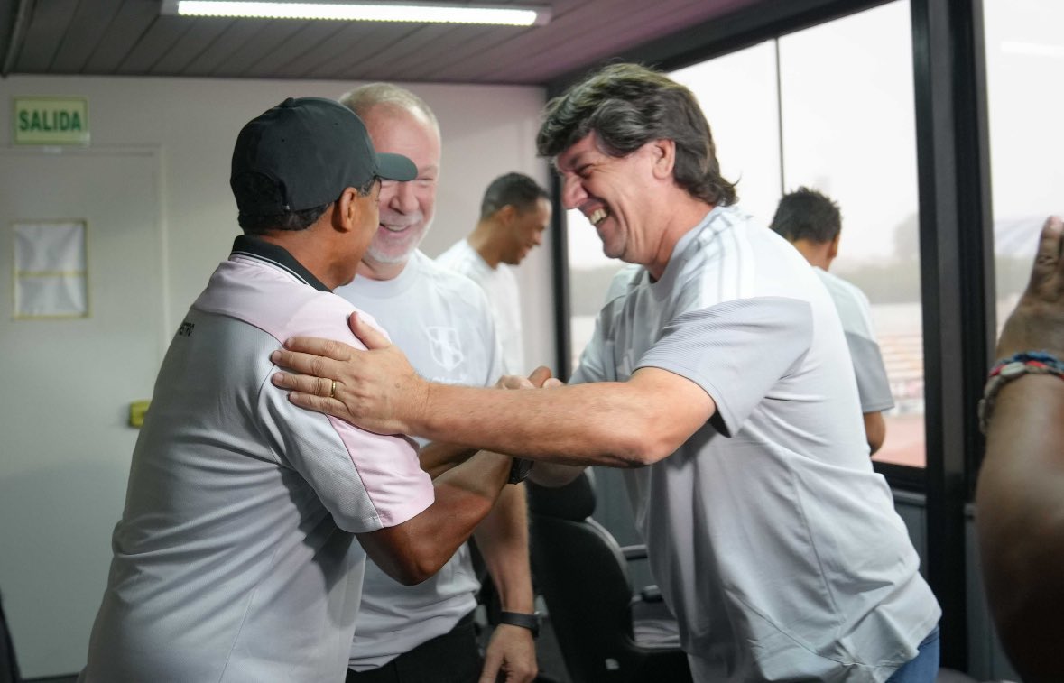 Jean Ferrari tweet media