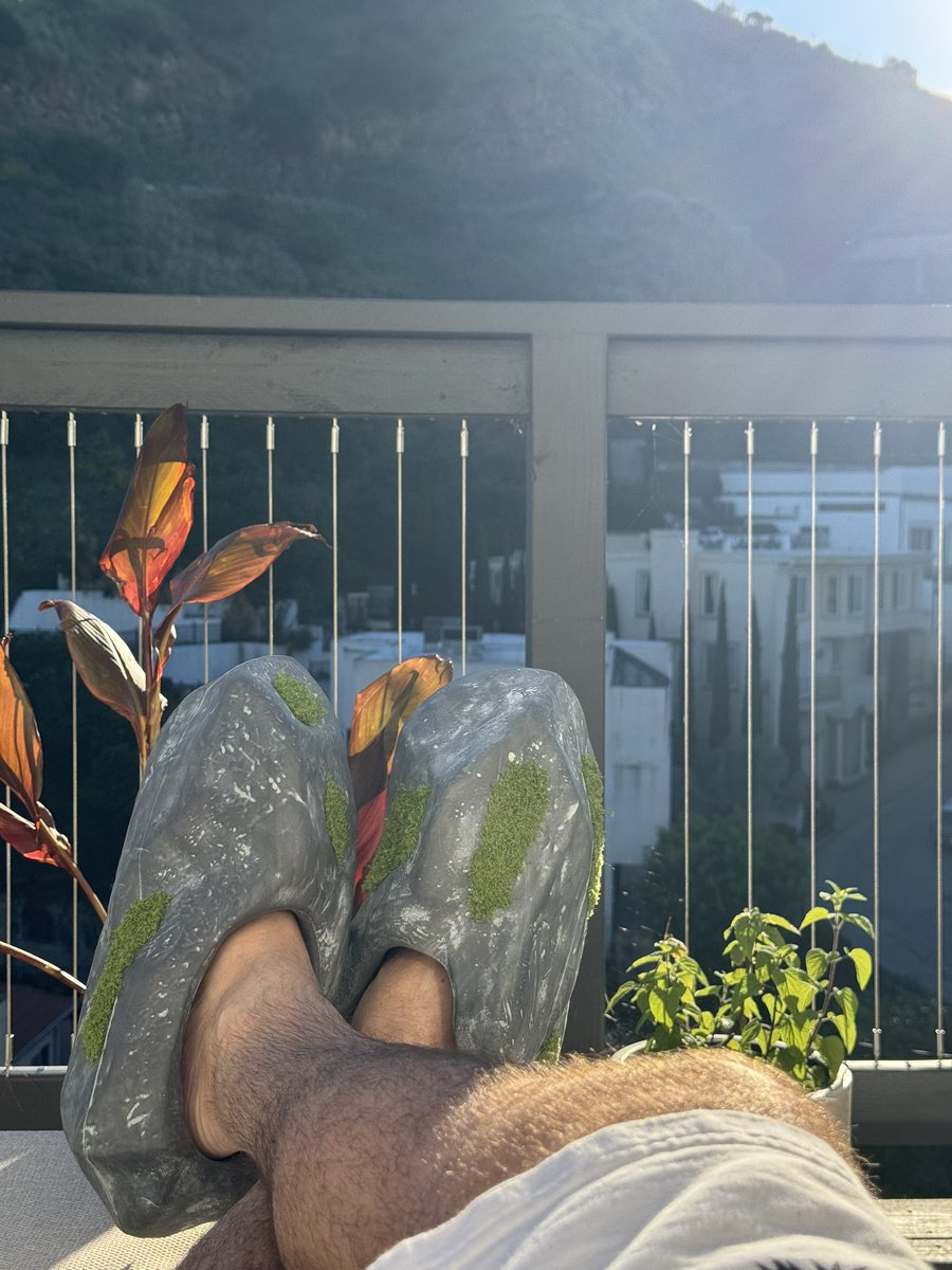 UNCLE 🏴‍☠️ EDDIE 🫵😹 tweet media