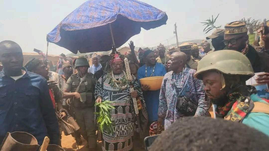 CMRNewsAgency's tweet photo. BREAKING NEWS 

Senator Fon Chafah bows to pressure, apologises to Bangolan community for his wrong doing. In his long speech, CNA has selected sections where the Fon acknowledged that he has done wrong and ready to face a cleansing ceremony. 

Excerpts:

​"I take full responsibility for my role in everything that has unfolded."

​"Where I acted wrongly, I acknowledge it."

​"Where my decisions caused pain or misunderstanding, I accept it."

​"Where my approach may have lacked the wisdom the moment required, I own it."

​"If, in the eyes of our customs and our ancestors, a line was crossed, then I am ready to face the competent traditional authorities of this land."

​"I am sorry sincerely for the harm that came from my actions."

​"I am sorry for the division that followed."

​"I am sorry for the pain many of you carry."

​Senator  Fon  Chafah balances his apology with a commitment to traditional "restitution" and "cleansing."